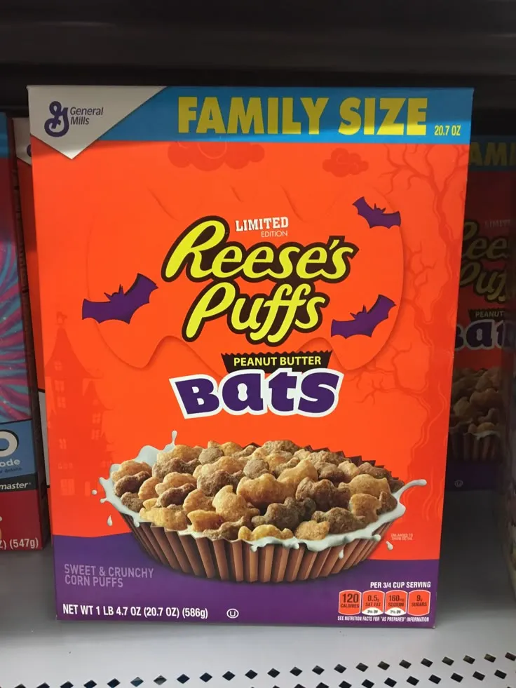 /img/17667-tarantula-and-reeses-puffs-7.webp